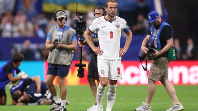 Argentina beats England 2-1 to reach World Cup final after late comeback