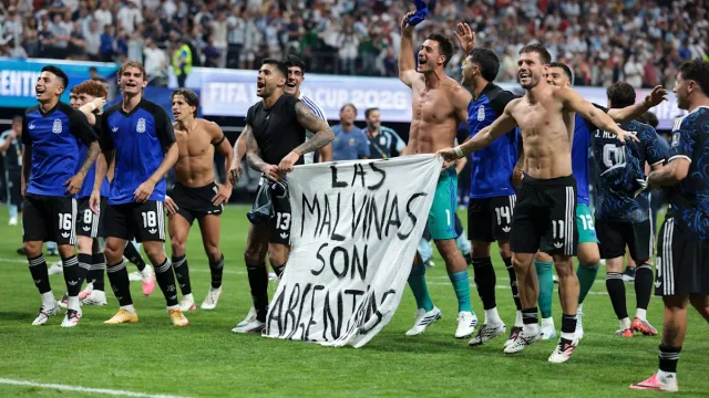 UK urges FIFA to investigate Argentina over World Cup Falklands banner