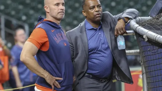 Astros earn weak 'C-' grade for trade deadline after failing to address …