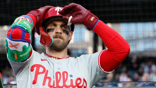 Bryce Harper returns to Phillies outfield after Luis Arraez trade