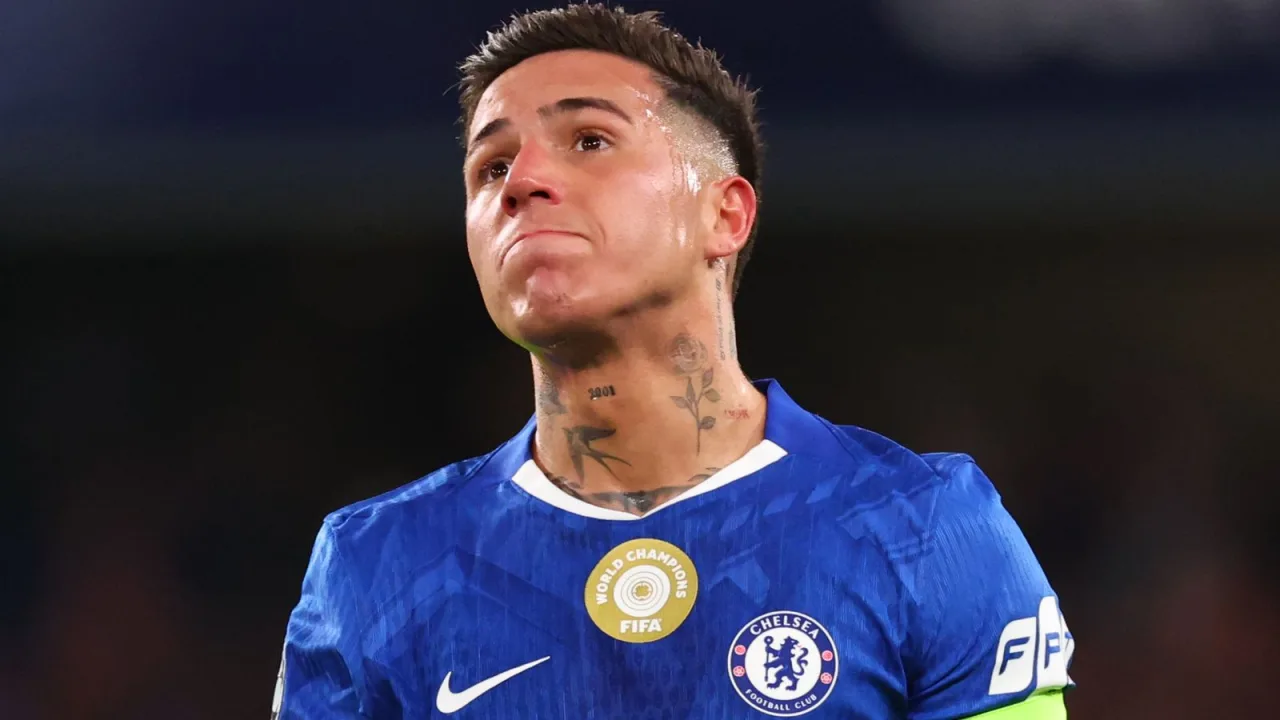 Chelsea set Friday deadline for Man City to bid 120m for Enzo Fernandez