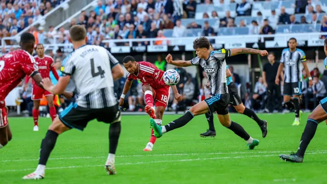 Dominik Szoboszlai penalty rescues Liverpool in 2-2 draw with Newcastle