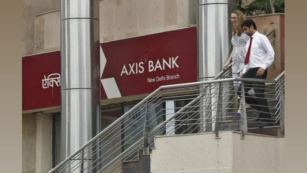 Apple Pay Launches in India with Axis Bank Partnership