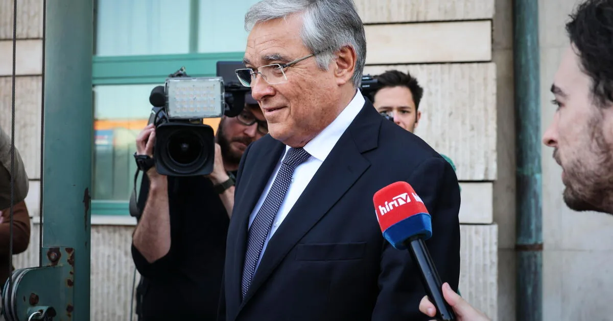 Hungary expels 10 Russian diplomats for unacceptable activities