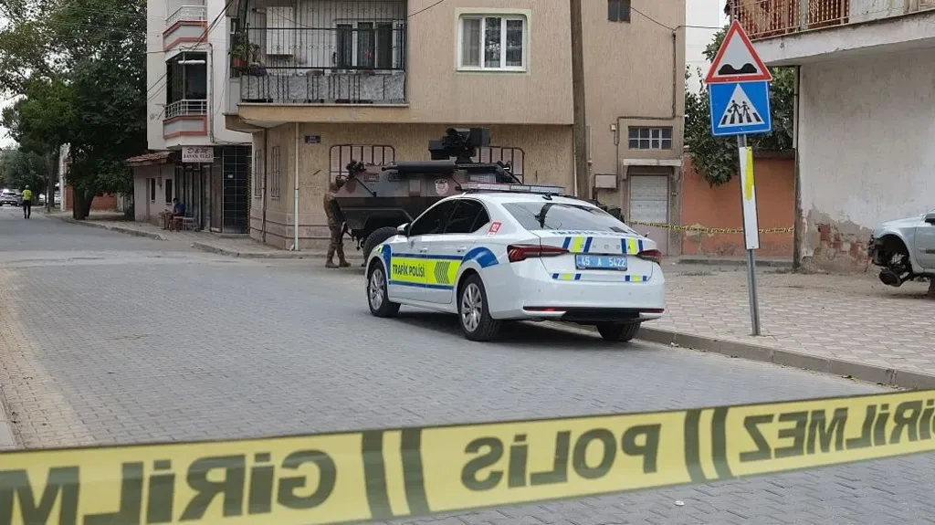 Turkish teen shooter injures 11 students outside Manisa high school