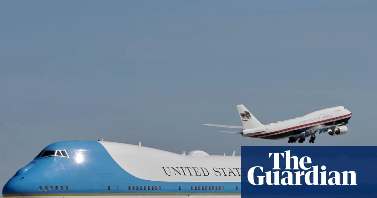 White House blocks CNN from Air Force One for Trump trip to Tennessee