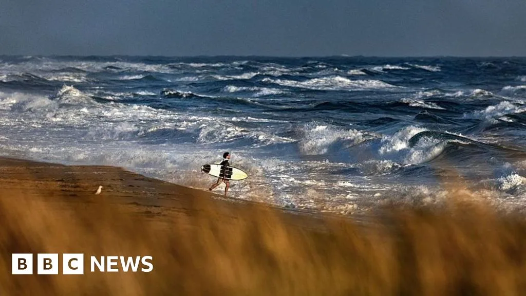 Coast Guard searches for medical plane with 6 aboard off Nantucket