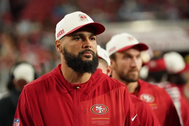 Undefeated 49ers Host Struggling Commanders for Monday Night Football