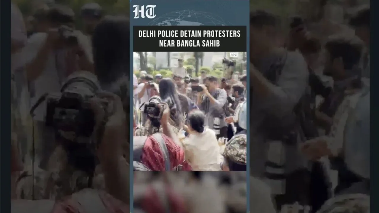Delhi police detain Neha Bora and protest leaders during CJP demonstration