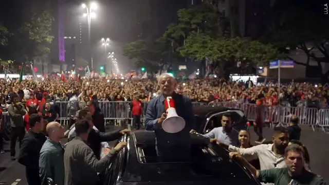 Flávio Bolsonaro and family to receive US visas after election loss