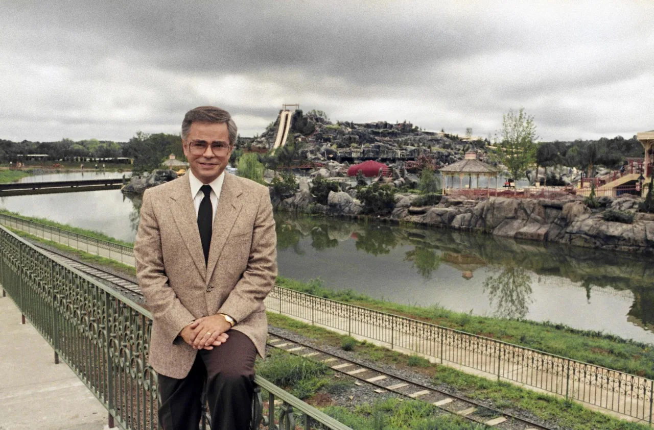 Jim Bakker, Disgraced Televangelist and PTL Club Founder, Dies at 86