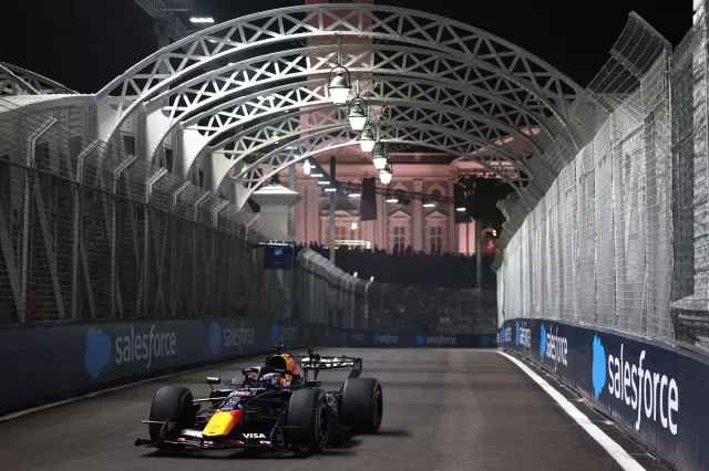 Max Verstappen claims Singapore GP Sprint pole ahead of George Russell