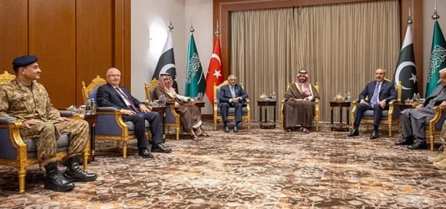 Turkiye and Pakistan to deploy troops to Saudi Arabia amid Houthi attacks
