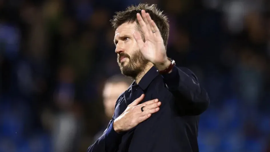 Michael Carrick hits back at Bruno Fernandes after Man United loss at Como