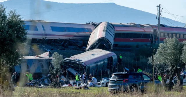 At least 30 Dead After Two High-Speed Trains Collide in Spain