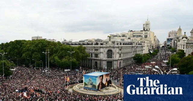 Spain Housing Protests Erupt After Parliament Rejects Reform Decrees