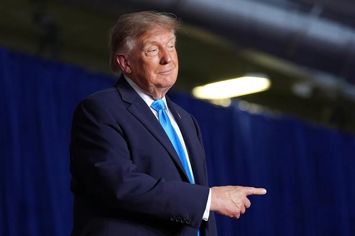 Trump suggests letting Iran "take out" LA, San Diego during rally
